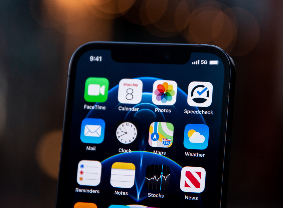 神湾镇苹果手机维修分享为什么 iPhone 12 在冬季会自动关机 